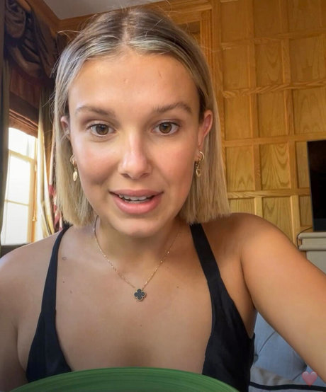 Millie Bobby Brown star naked pictures