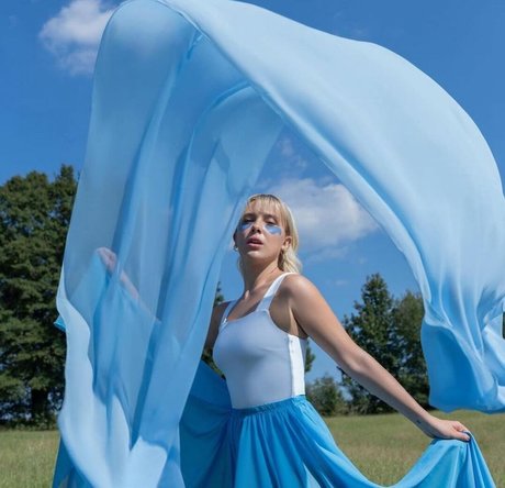 black teen onlyfans beautiful pics