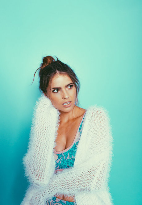 Shelley Hennig star erotic pictures