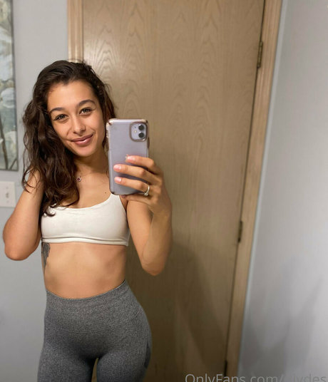 diydes adult model pics