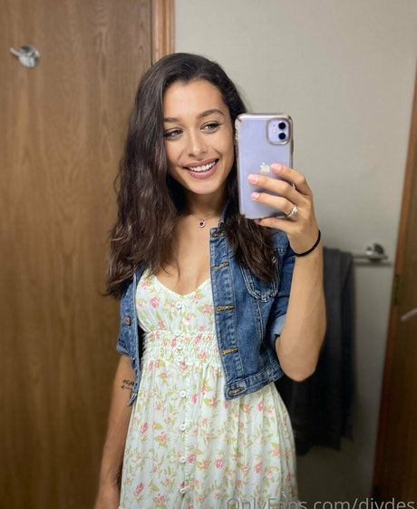 diydes beautiful actress gallery