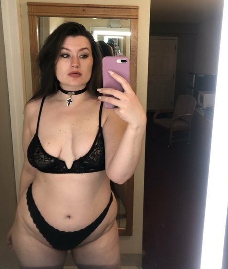 Tori Assins star best images