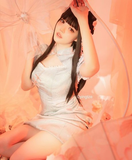 Ying Tze model beautiful galleries