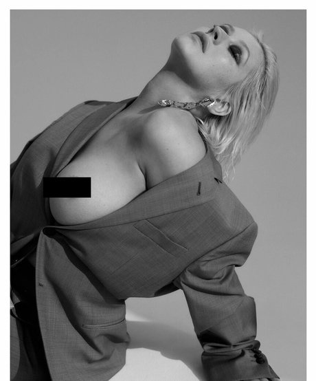 redhead threesome onlyfans free sexy pic