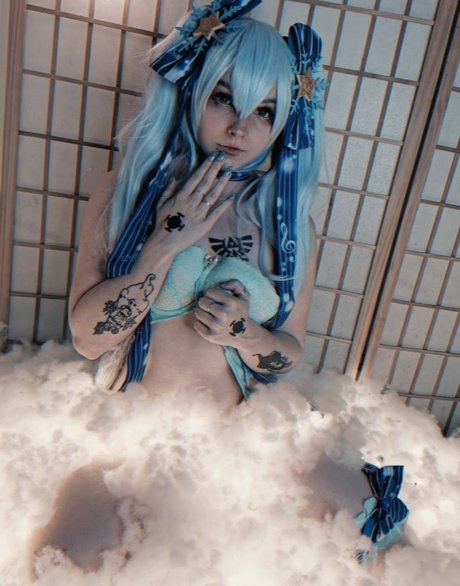 SunKan__21 star nude picture