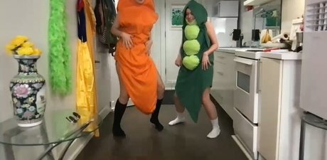 littlesugarpea exclusive pornstar pictures