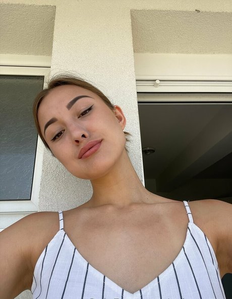 asian gaze model free galleries