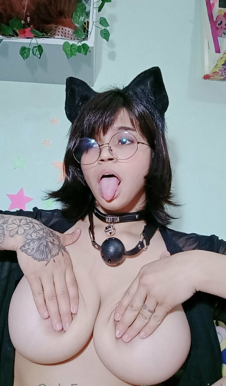 Limonemiel nude actress image