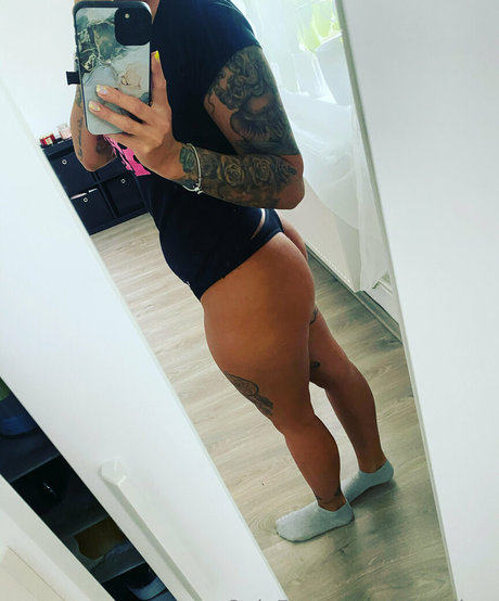 corneliaw star art picture