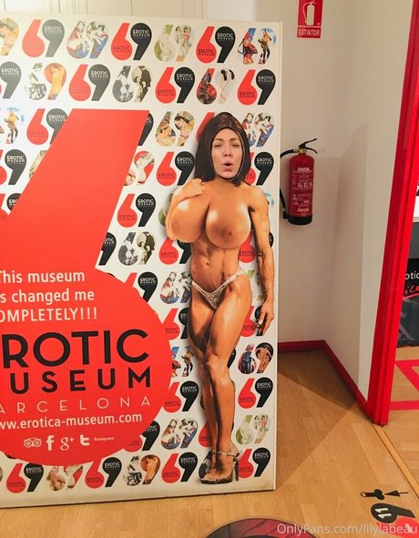 milf glasses onlyfans free nude photo