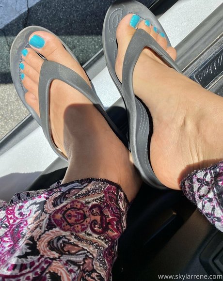 skylarrene nude star pics