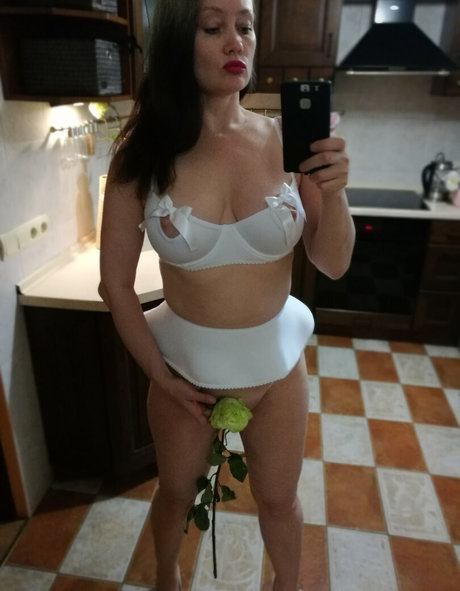 ETSY nudes model photo