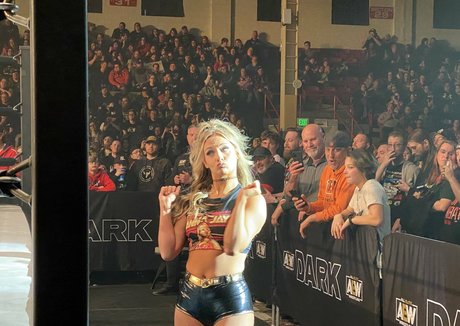 female popular onlyfans sexy nudes picture