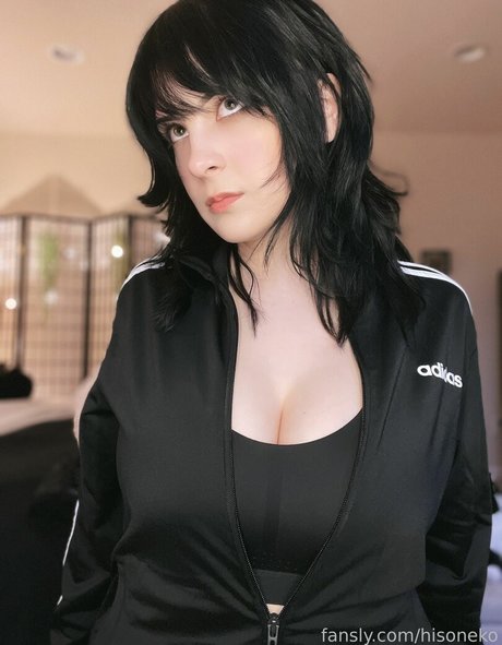 Hiso Neko model free pictures