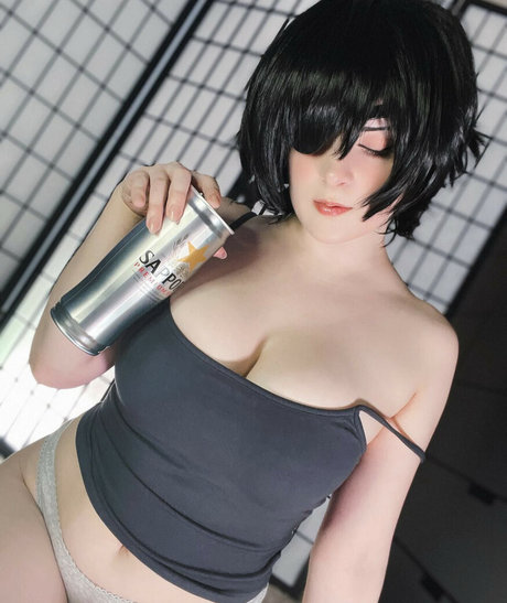 Hiso Neko model free photos