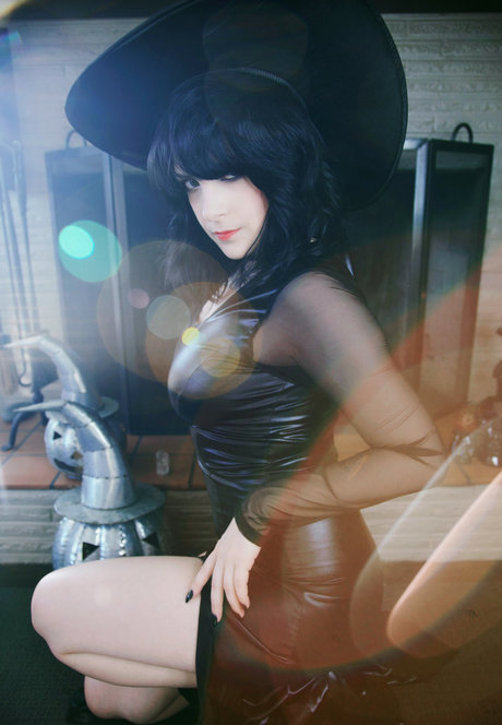 Hiso Neko pornographic model image