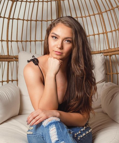 milf glasses onlyfans sex pic