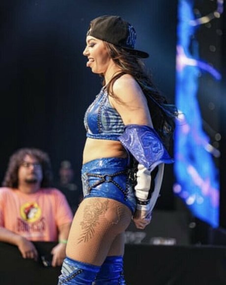 Skye Dolecki pornographic model gallery