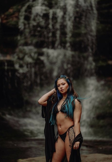 Skye Dolecki exclusive actress pictures