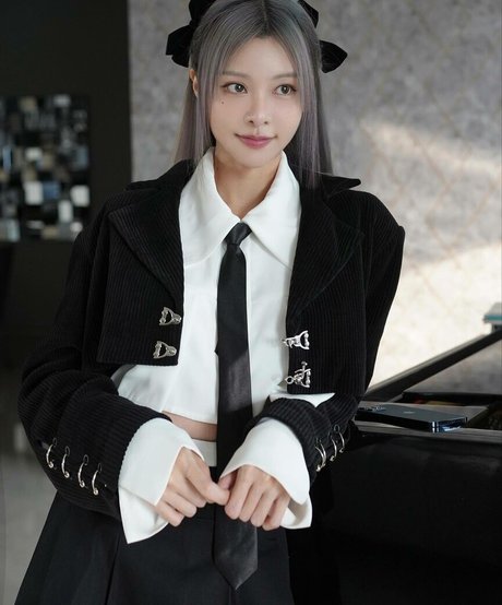 teacher milf onlyfans perfect images