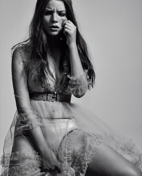 tanned onlyfans sexy nude photos