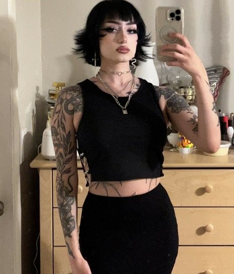 Redroomromance art pornstar image