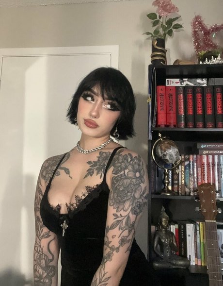 Redroomromance beautiful pornstar photo