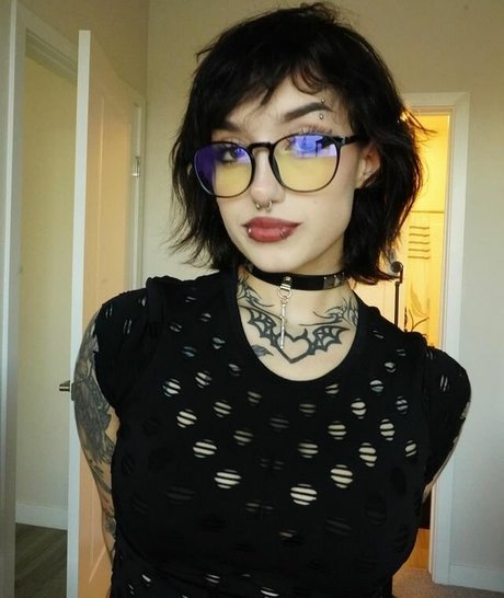 Redroomromance star pretty archive