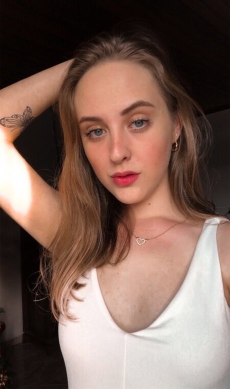 Meninas De Curitiba nude model img