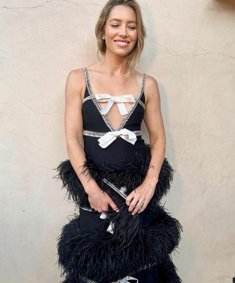 Jessica Biel sexy star photo