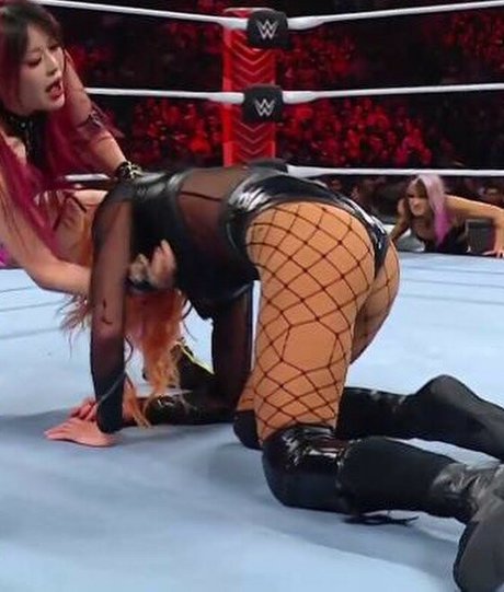 Becky Lynch pretty star photos