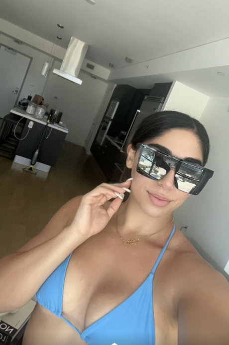 Mary Noura pornstar top img