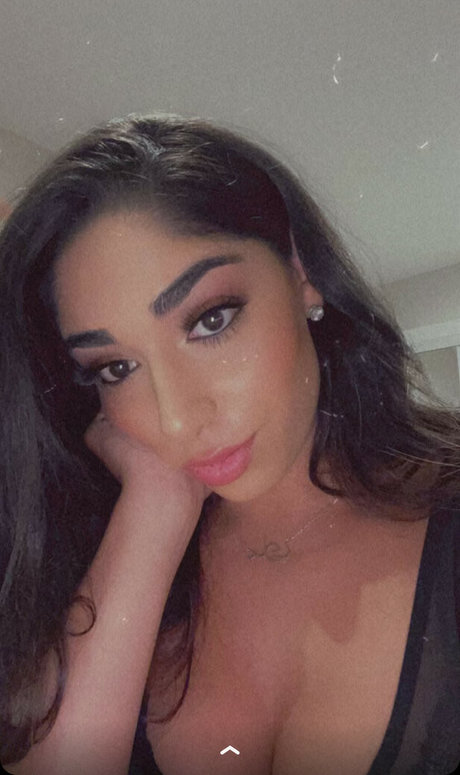 Mary Noura star hd photos