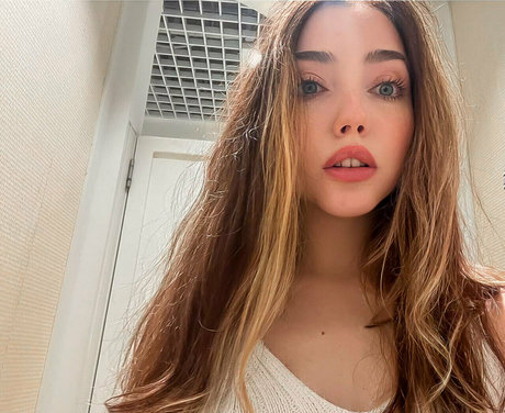 thick blonde onlyfans pretty pictures