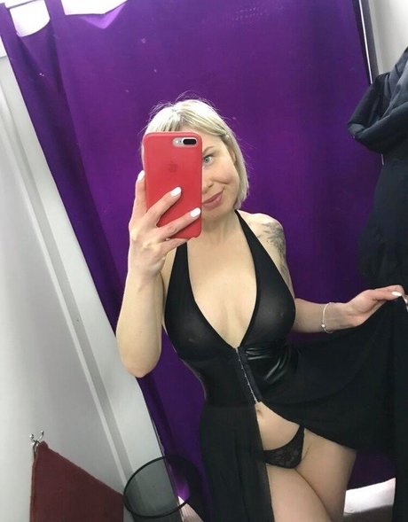 wide onlyfans pornographic pics