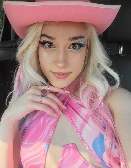 QueenTofu pornstar perfect photo