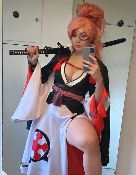 Caytie Cosplay star naked img