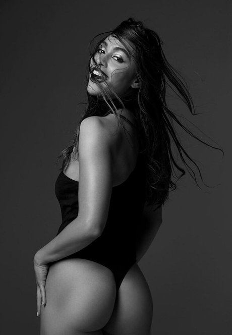 Lindsey Morgan pornstar xxx archive