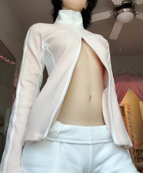 busty mom onlyfans free nude img