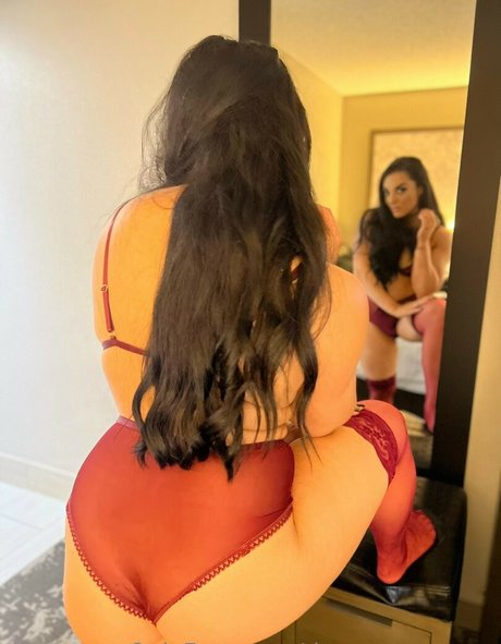 Deonna Purrazzo pornstar naked photo