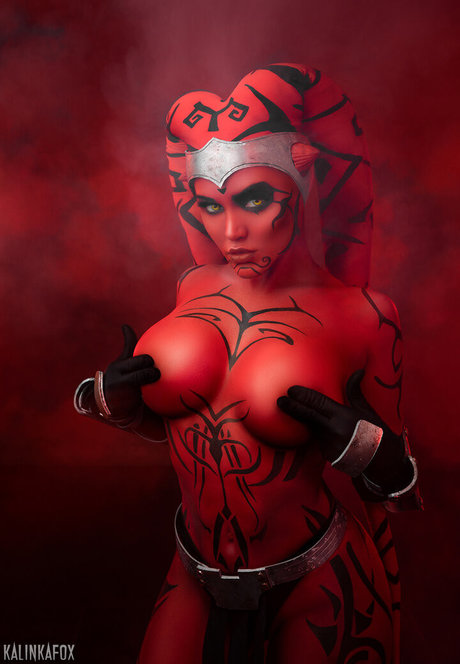 Kalinka Fox model pornographic images