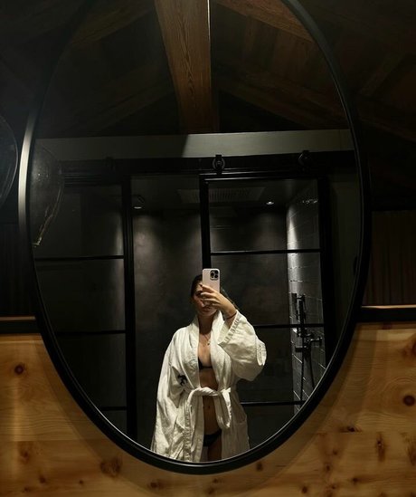 Jessy Hartel naked pornstar pic