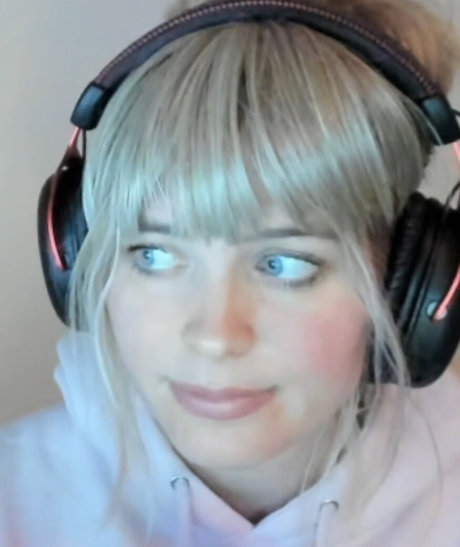 QTCinderella model porn pictures