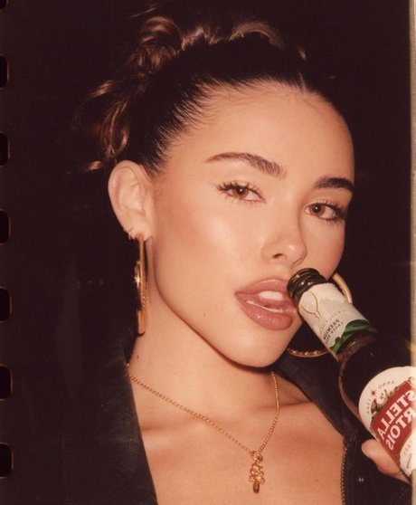 busty mom onlyfans free porn pictures