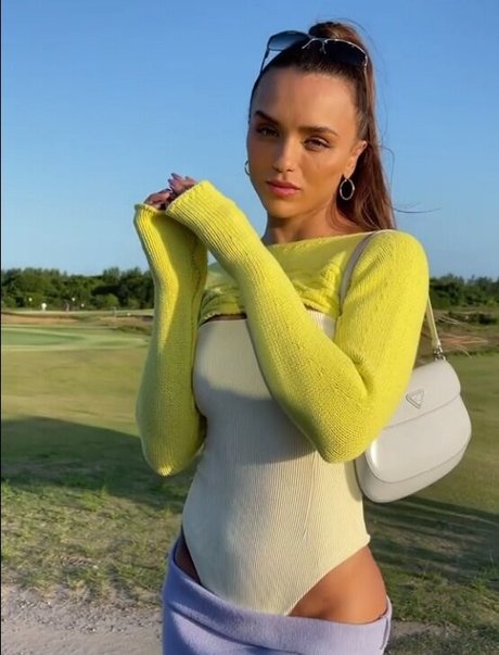 Rafa Kalimann free actress archive