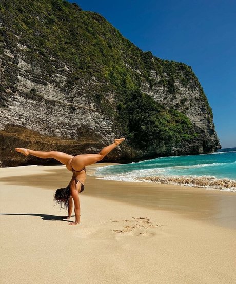 beach blowjob onlyfans pornographic pictures