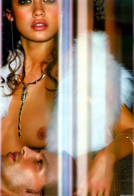 Olga Kurylenko high quality model galleries