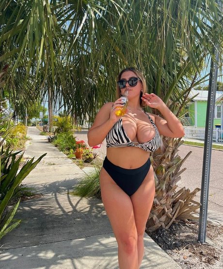 seerahb2 model sexy galleries