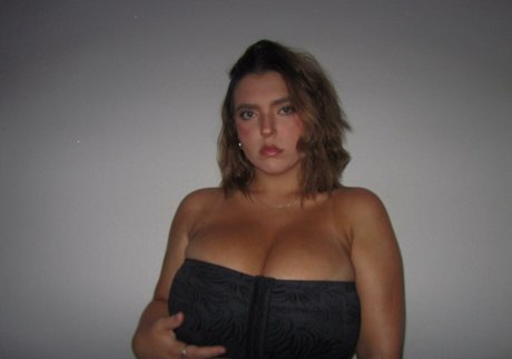 seerahb2 nude model photos