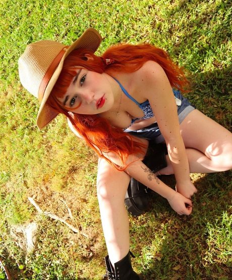 emquizii art model gallery